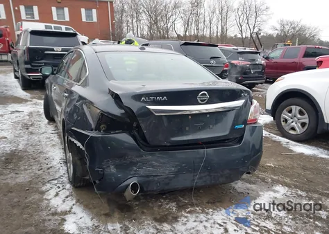 2013 Nissan Altima 2.5 Sv z USA, uszkodzony, nr VIN 1N4AL3AP6DC152478